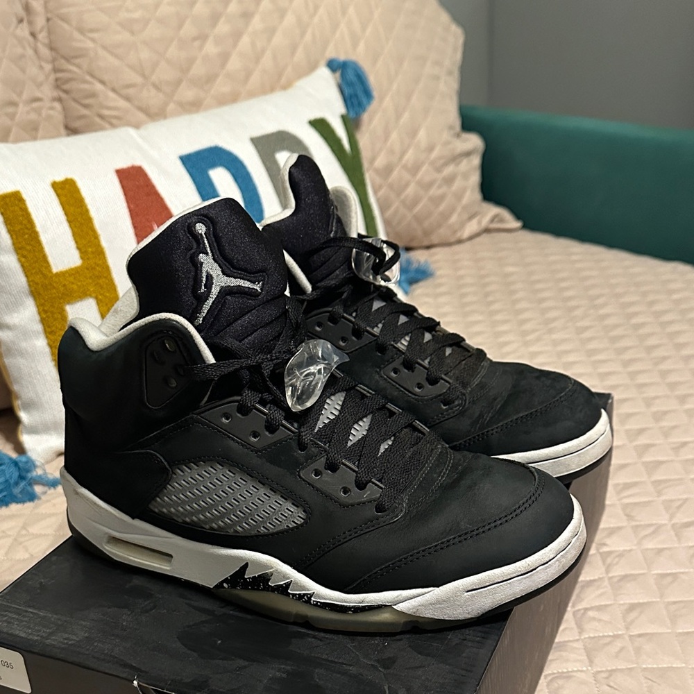 Air Jordan Oreo 2013 Black and White High-Top Sneakers